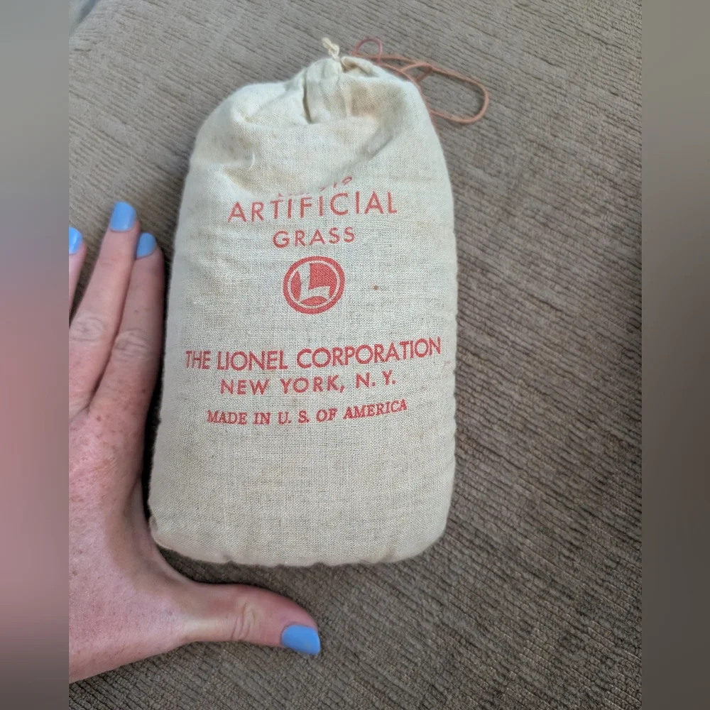 Vintage 1940s-1950s Lionel Artificial Grass